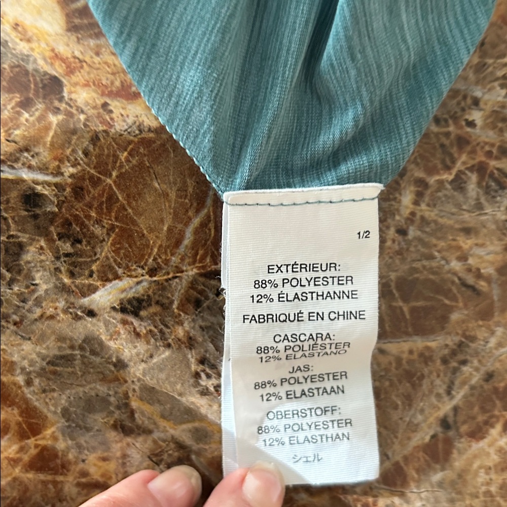 Vuori Teal Racerback Tank Top - Picture 6 of 7